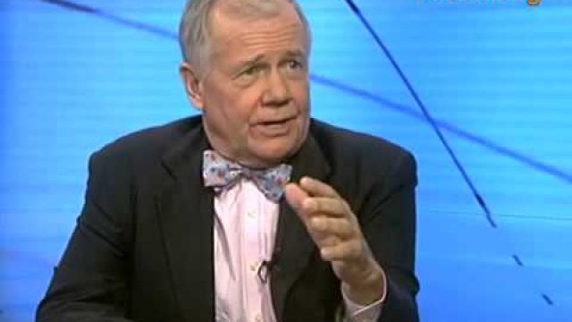 Jim Rogers Says Gold Could Hit $2,000 Over Next Decade